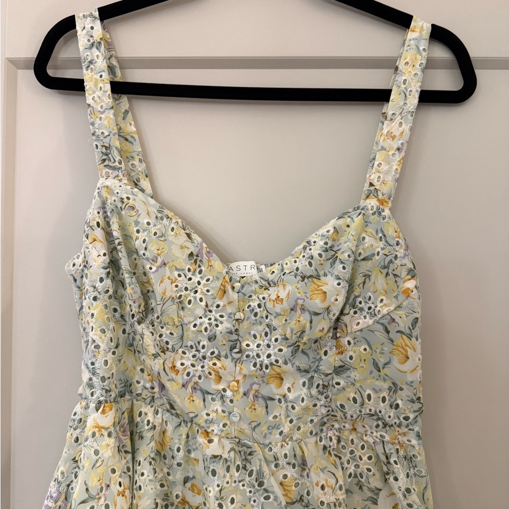 ASTR The Label | Midsummer Eyelet Tiered Maxi Dress | Size L - Picture 5 of 9